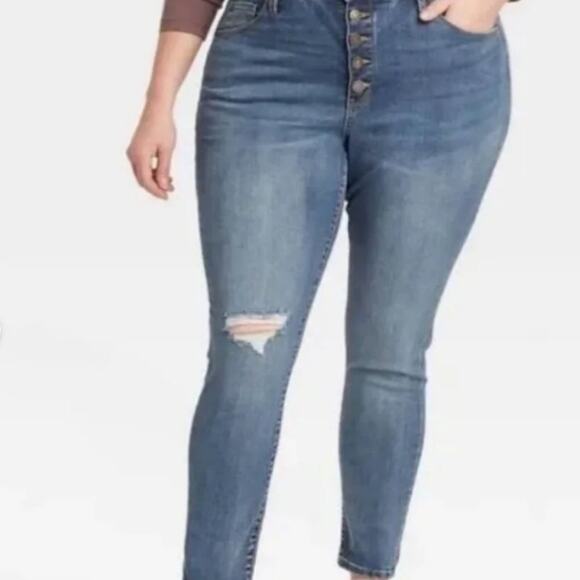 Ava & Viv plus size 24W Hi-Rise skinny distressed jeans - Picture 1 of 6